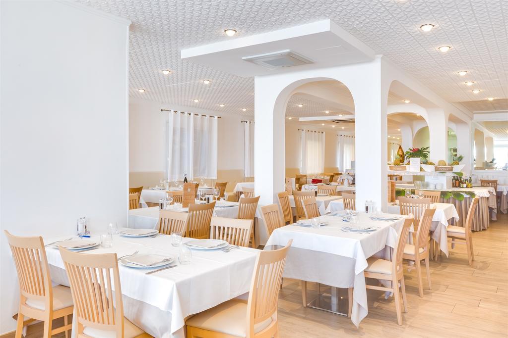 לידו די ג'סולו Hotel Bellariva מראה חיצוני תמונה