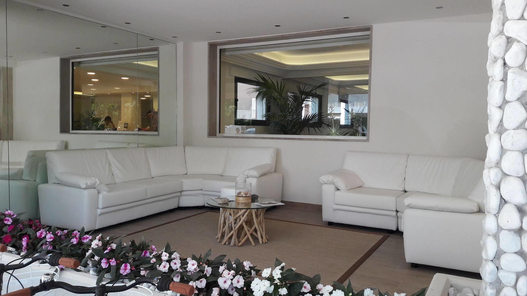 לידו די ג'סולו Hotel Bellariva מראה חיצוני תמונה